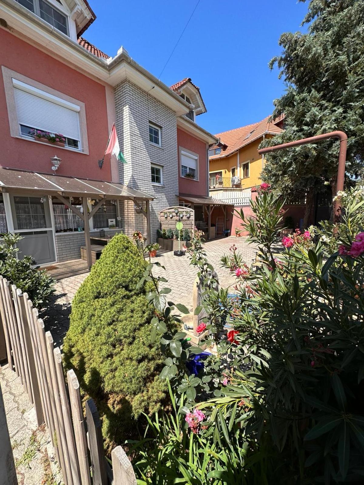 אגרסאלוק Berc Apartman מראה חיצוני תמונה