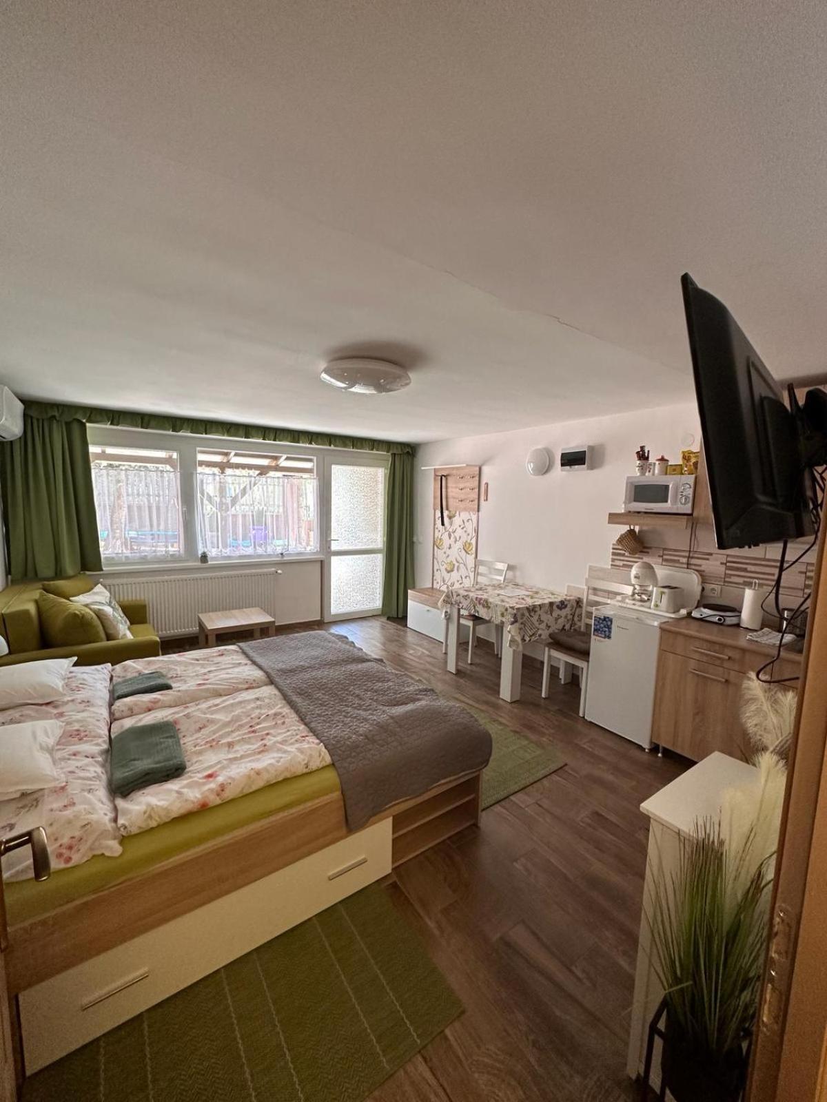 אגרסאלוק Berc Apartman חדר תמונה